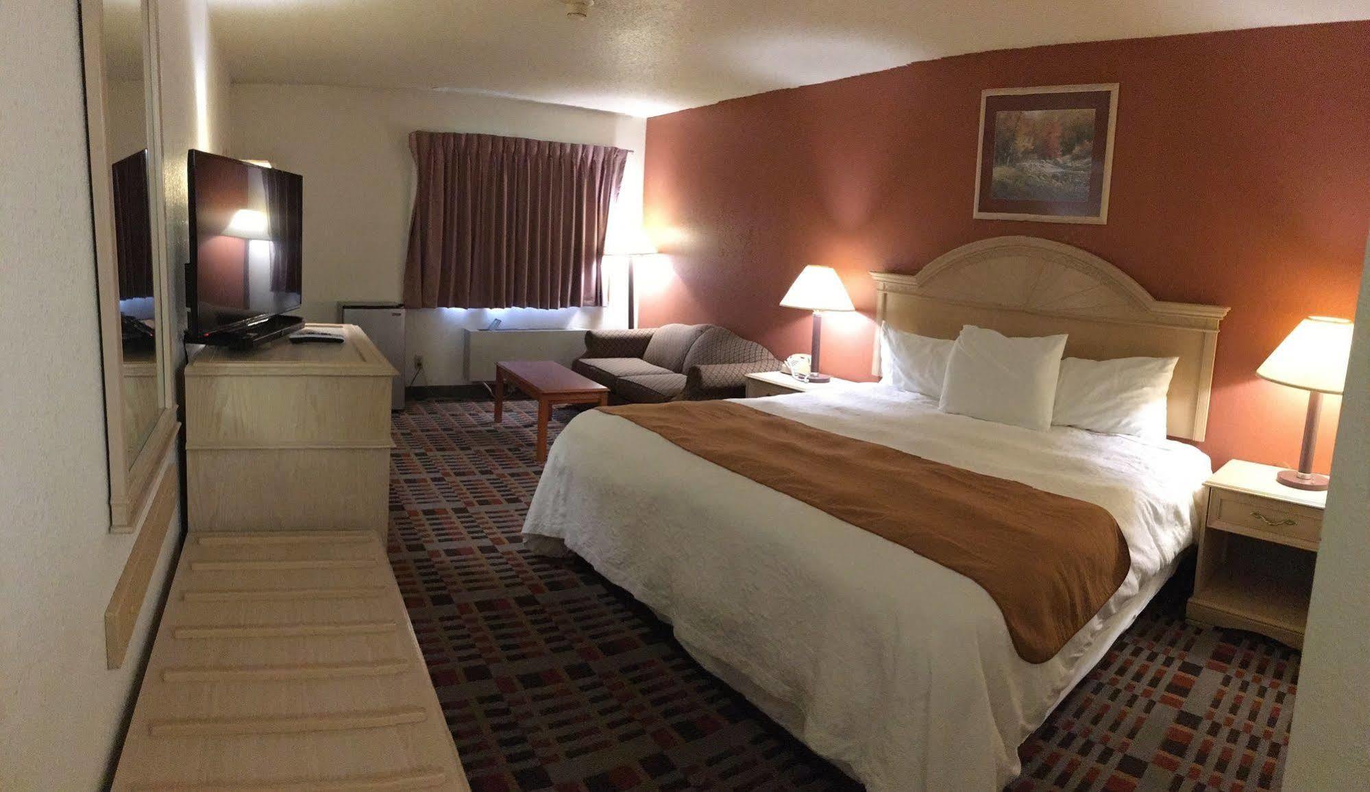 Anderson Chesterfield Travel Inn Daleville Dış mekan fotoğraf